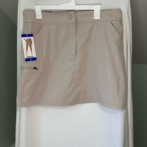 NWT 32 Degrees Light Beige Marble Women's Skort with pockets size Large
